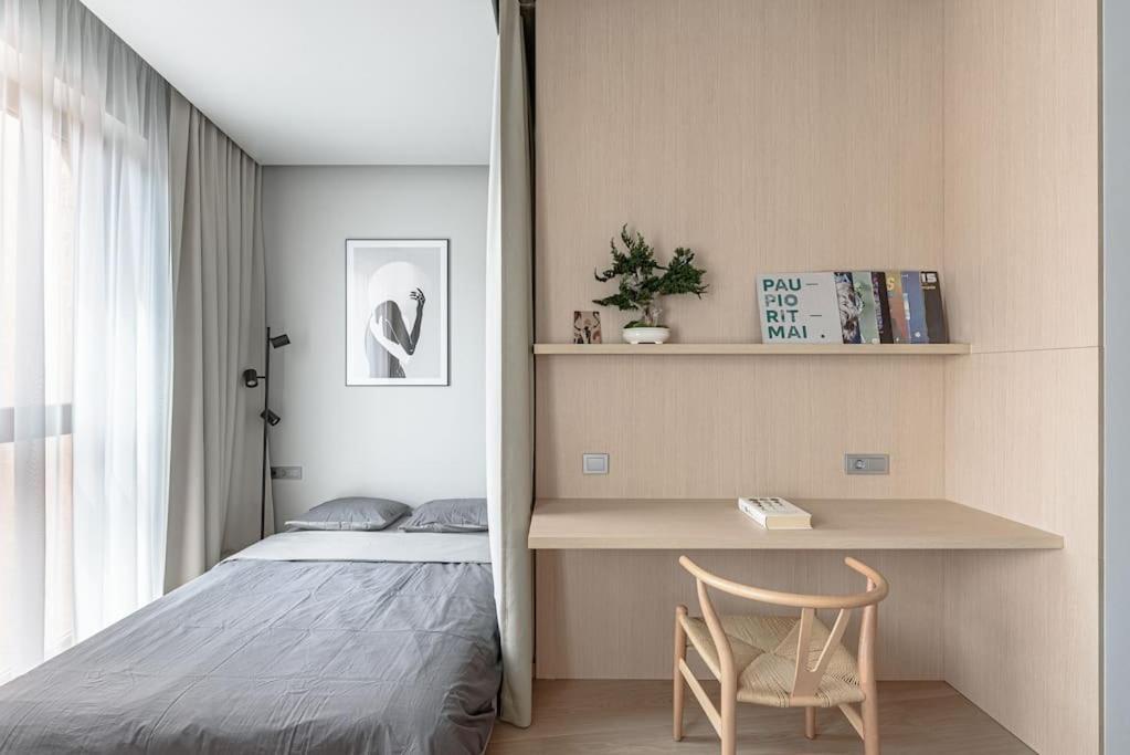 Appartement Cozy Japanese Oasis With Balcony, Gramophone, Netflix à VNO Extérieur photo
